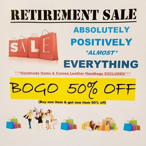 🐕‍🦺🤲NWT‼️BBW Wearable Doggie Holder w/ Clean-up Baggies w/ 5pk of Sanitizers - Picture 2 of 12